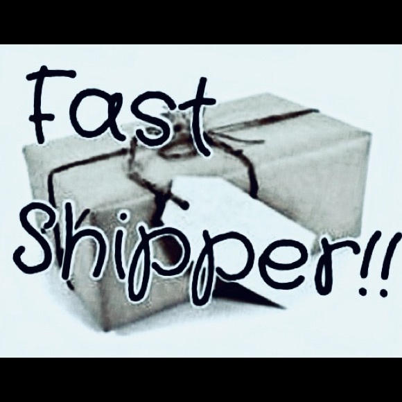 Red Fox designed in USA PLUG Shirt Fun Print Sz. S - Picture 8 of 8